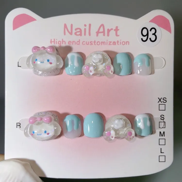 小孩穿戴甲3-12岁纯手工可爱卡通三丽鸥玉桂狗短款学生美甲贴片