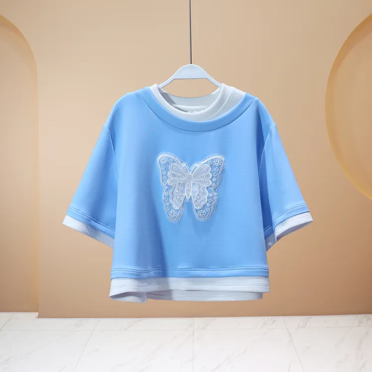 【LIANG哥女装】2025设计师天蓝色蝴蝶钉珠绣花圆领T恤6299A