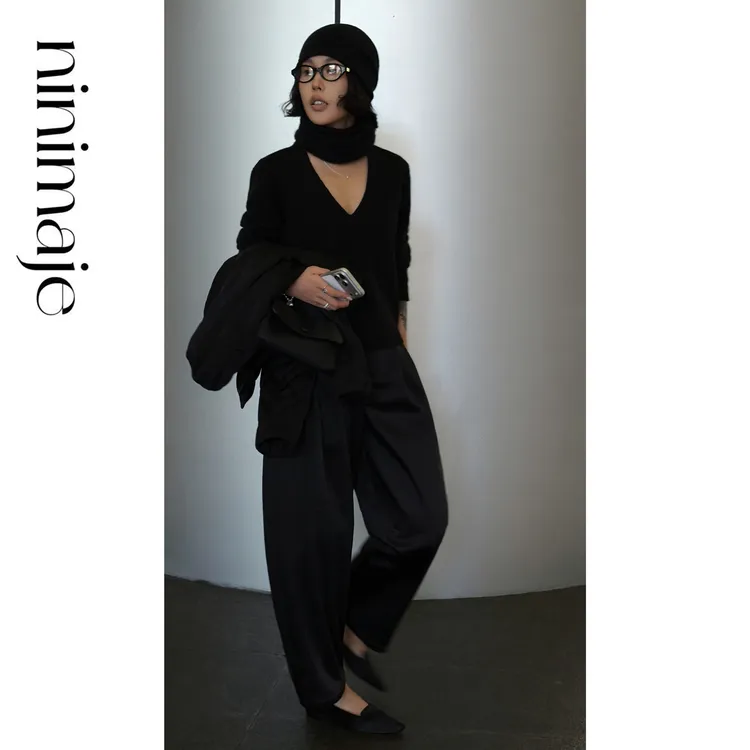 NanBeiBei 极简缎面立裁捏褶棉缎时装裤 7901