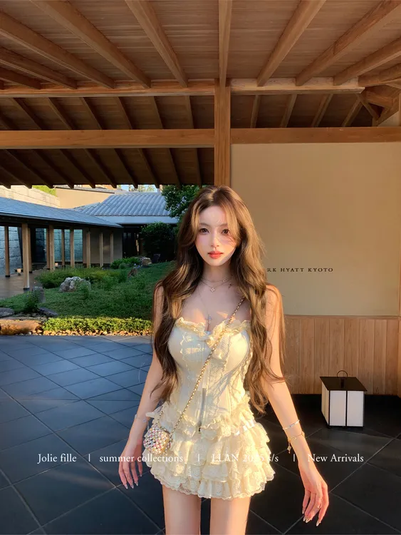 【古董少女】纯欲风辣妹修身显瘦蕾丝刺绣抹胸上衣2025新款显瘦半裙