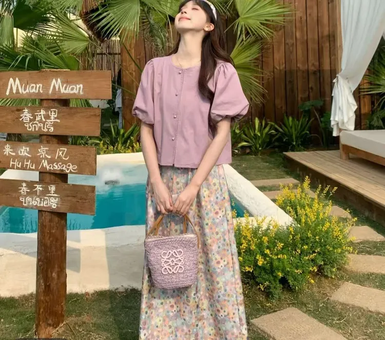 圆领单排扣泡泡袖衬衫短款衬衣+碎花半身裙大摆长裙两件套装8531