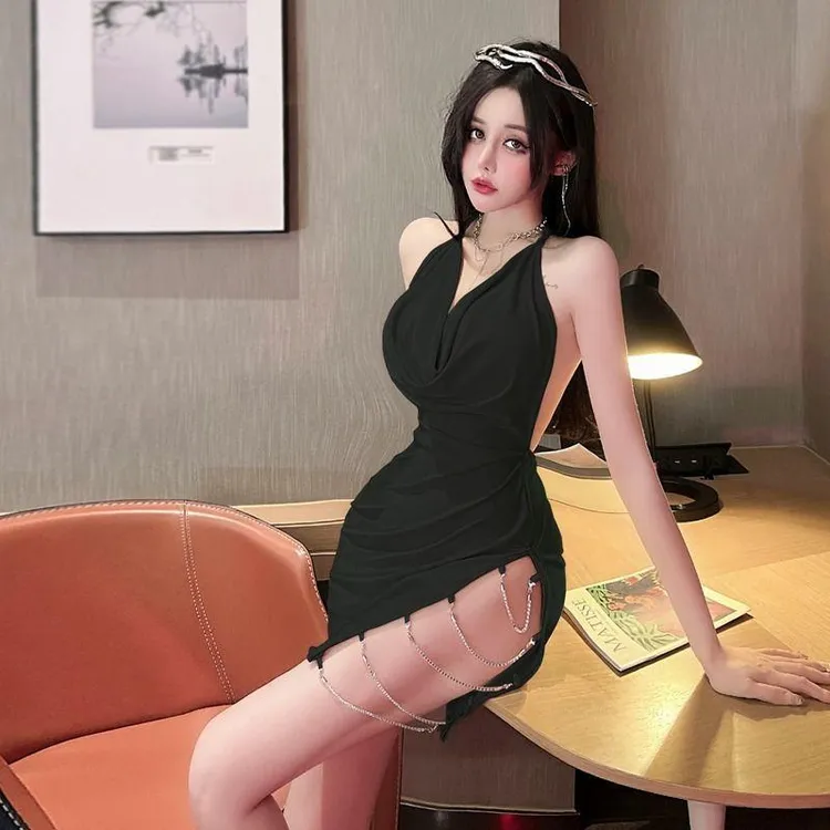 维多利亚2024夏秋韩版网红性感辣妹堆堆领挂脖露背包臀短裙开叉链