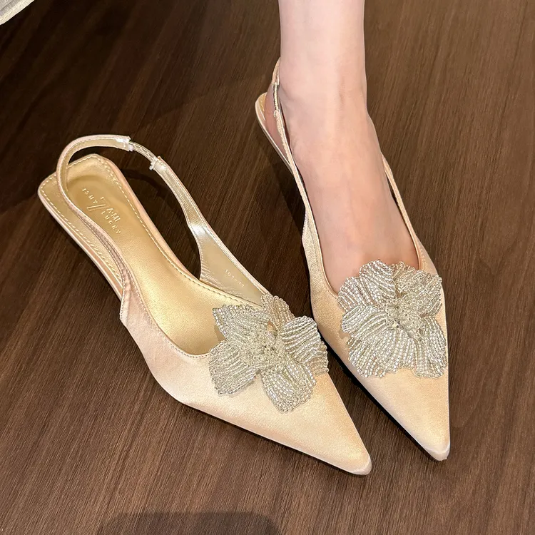 elingstudio 陌上开花！珍珠玫瑰花尖头低跟单鞋女2025年后空凉鞋