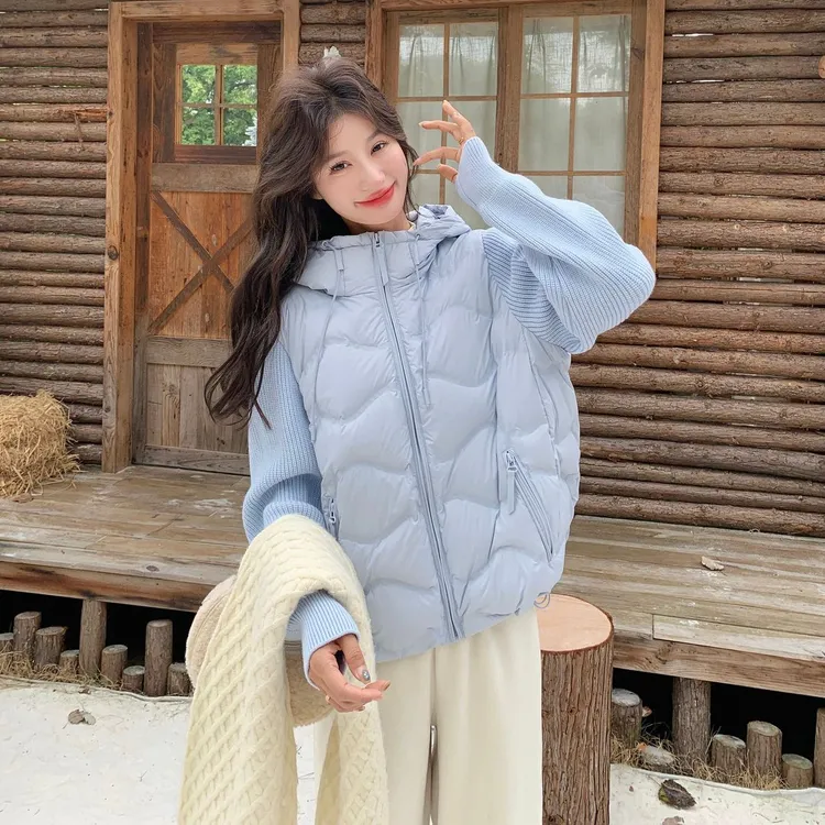 蓝色90白鸭绒针织袖拼接连帽羽绒服女短款2025冬季新轻薄韩版外套