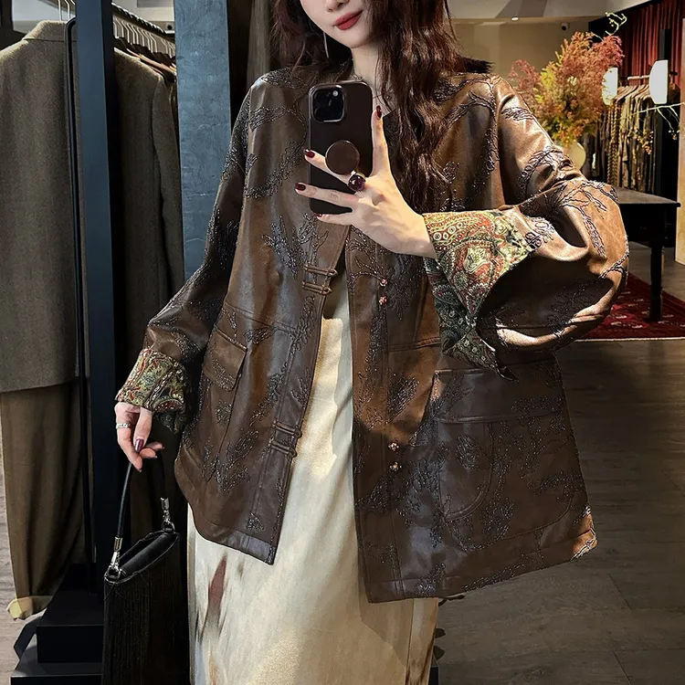 【摘星】新中式棕色皮衣女款2025新款复古超火小众炸街高级感女装