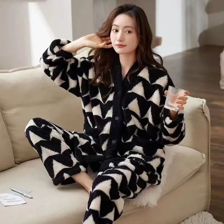 JY005新款冬季女款法兰绒加厚时尚开衫保暖宽松家居服服