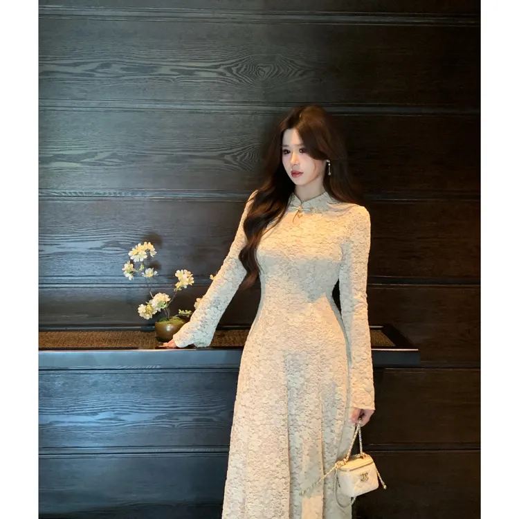李潇洒【玉生烟】微胖新中式杏色繁复蕾丝改良旗袍冬掐腰伞摆长裙