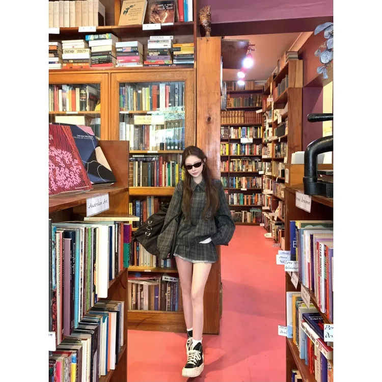 早秋小个子搭配一整套减龄时尚格纹衬衫外套百褶短裙两件套装女夏
