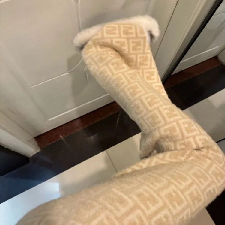 裤子女款爆款2025新款高级感雪貂绒提花针织阔腿裤女秋冬高腰长裤