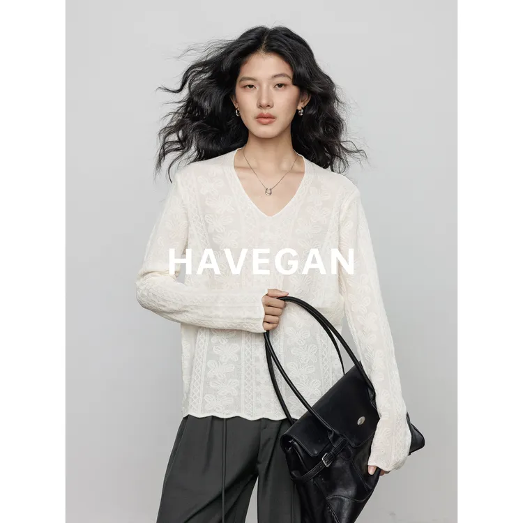 与间HAVEGAN/冬季V领蕾丝气质长袖针织衫外穿上衣打底衫女内搭