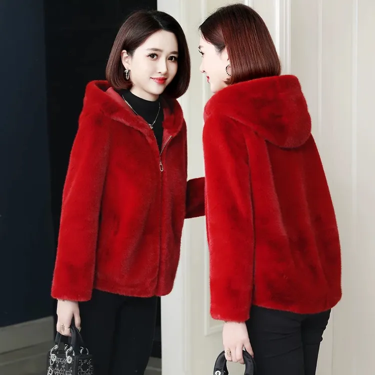 冬季新款新年战袍红色春节外套连帽保暖加厚女貂绒毛毛仿皮草大衣