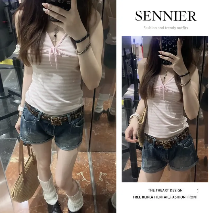 时尚穿搭女2025夏季新款粉色纯欲修身无袖背心辣妹牛仔短裤两件套