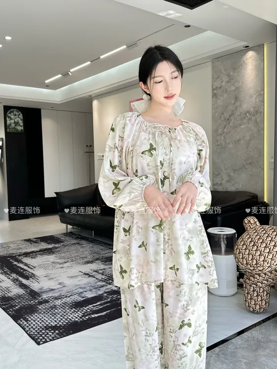 春山绿蝶棉绸家居服外穿空调服网红套装人造棉长袖休闲运动睡衣
