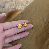 铜合金合成锆石耳饰 「小金花」镀k金拉丝镶嵌耳钉