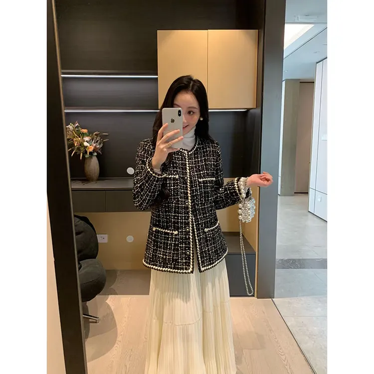 XINYI【许你耀眼】冬季小香粗花呢羽绒外套女显瘦百搭X625R18117