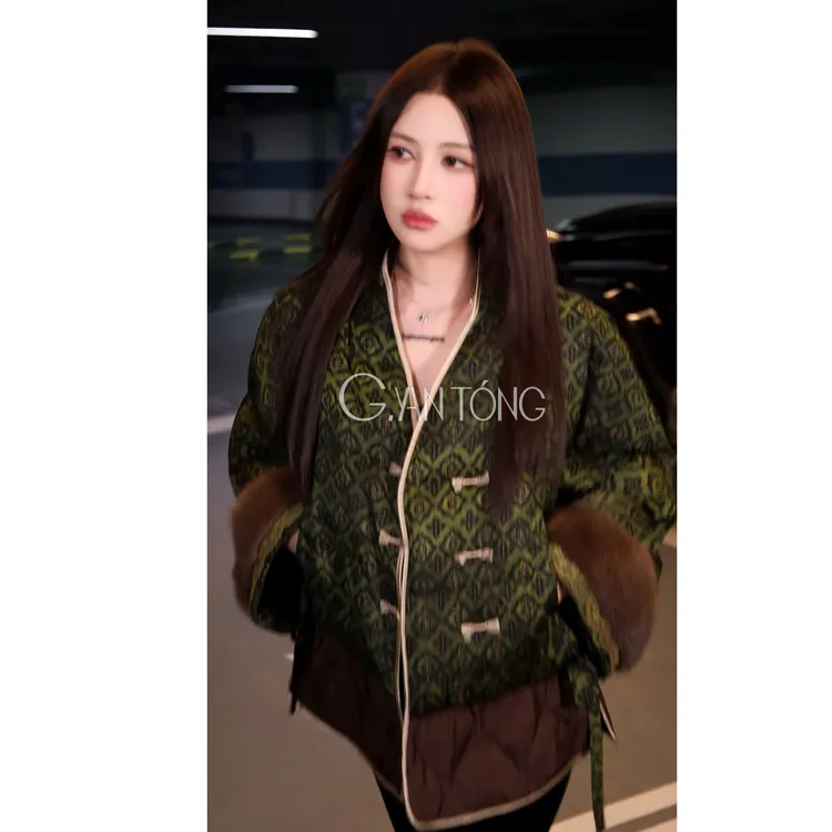 G. yantong/郭彦彤老钱国风排扣拼水貂羽绒服冬款宽松保暖WT1072