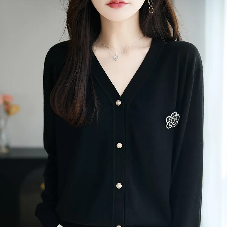 哥弟阿玛施正品新款纯色宽松黑色显瘦秋冬百搭女士花朵毛针织开衫