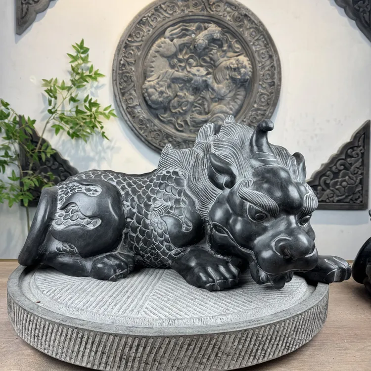 臻石盛青石石雕卧姿龙鳞貔貅青石吞金兽手工青石庭院摆件家庭摆件
