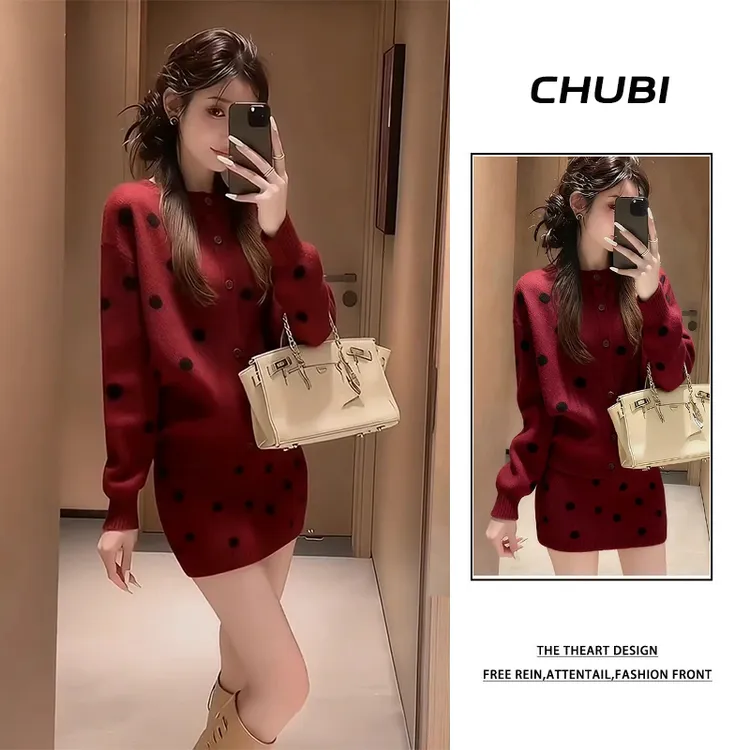 法式红色针织套装女2025新款秋冬穿搭巨好看波点毛衣半身裙两件套