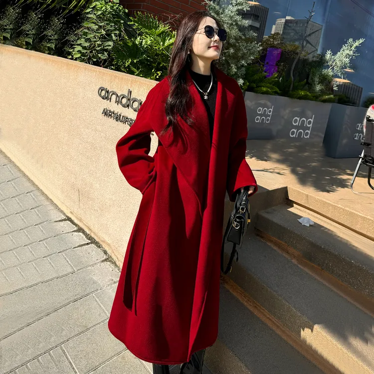 红色双面呢大衣女2025冬季款新款高级感大翻领中长款气质毛呢外套