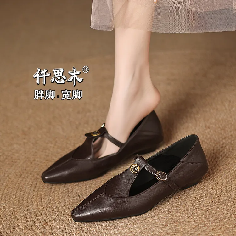 舒适法式绝美单鞋女款大码女鞋41到43胖脚宽肥低跟40小码32尖头33