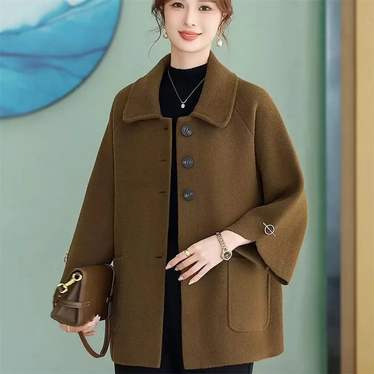 俞兆林新款妈妈秋装毛呢外套时尚中年加肥加大码女秋冬洋气气质短