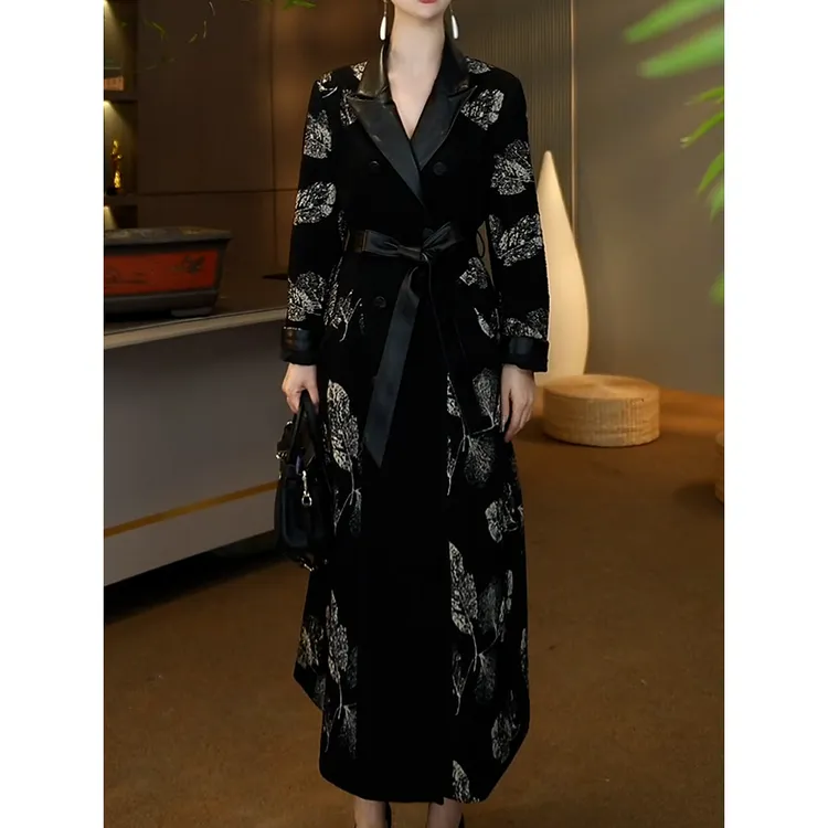 端庄大气长款风衣2025高级时尚气质宽松遮肉收腰绑带印花廓形外套