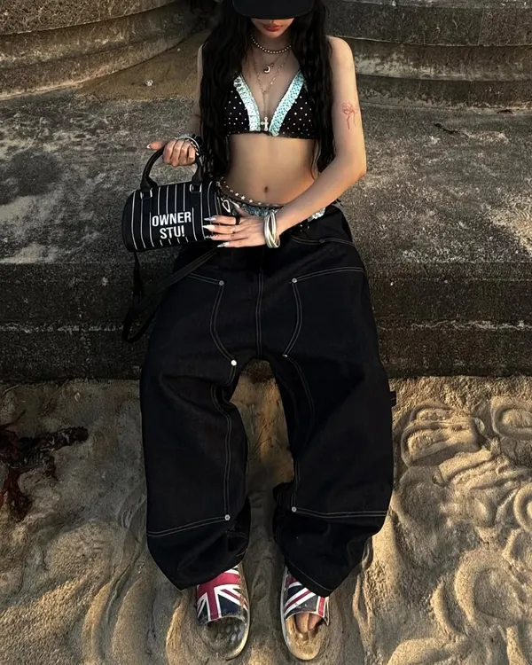 高腰加大加宽女裤黑色大码牛仔裤女款胖mm显瘦裤子女大腿粗屁股大