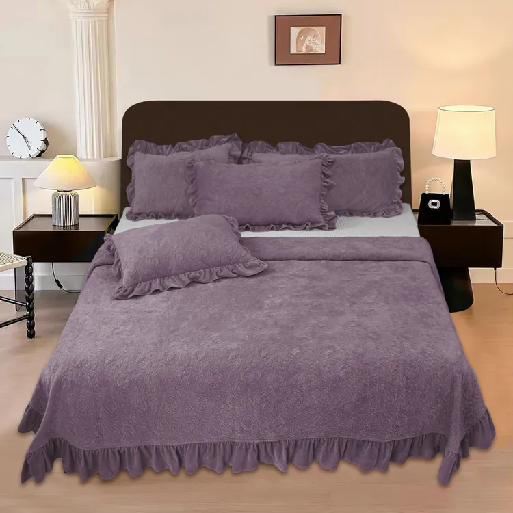 冬季保暖秋季床盖绒套件纯色牛奶绒花边盖毯加绒防滑加厚绗缝