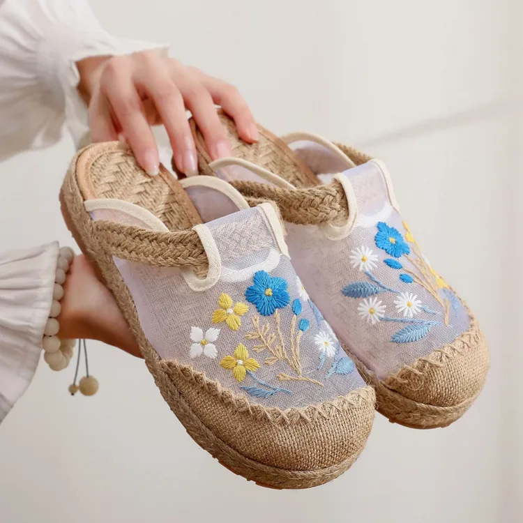 夏季新款网纱女鞋百搭民族风女鞋牛筋底小花刺绣老北京布鞋女