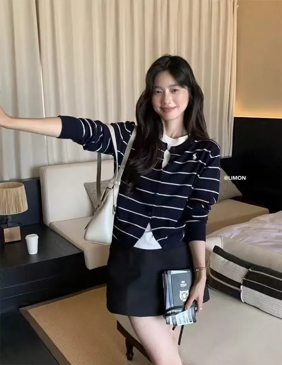 2025十三行早秋新款推荐柔软细腻刺绣经典百搭宽松百搭针织开衫