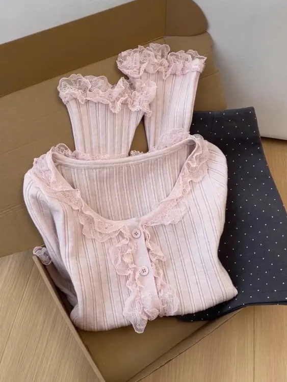 法式甜美拼接蕾丝针织开衫女秋冬季新款小个子设计感修身显瘦上衣