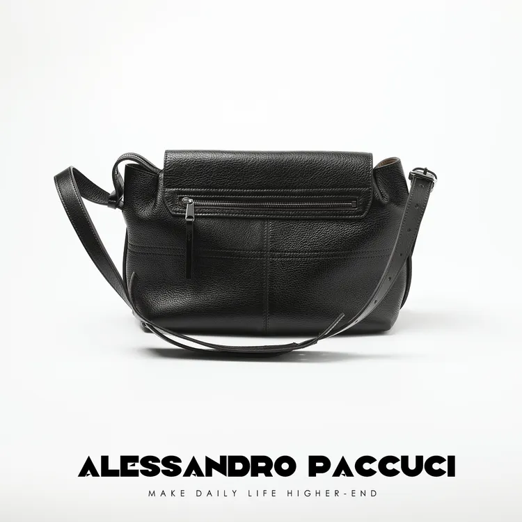 AP洛哥43020BD【装备包】头层牛皮工装风纯色大容量时尚休闲单肩包