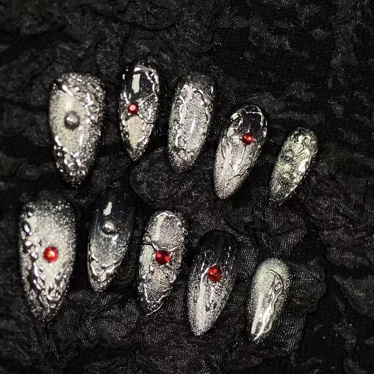 新款暗黑系纯手工金属辣妹ins同款偏光图腾魔镜欧哥特风穿戴甲