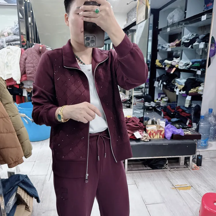 韩版优质高档烫钻2色直筒裤套装7973美丽