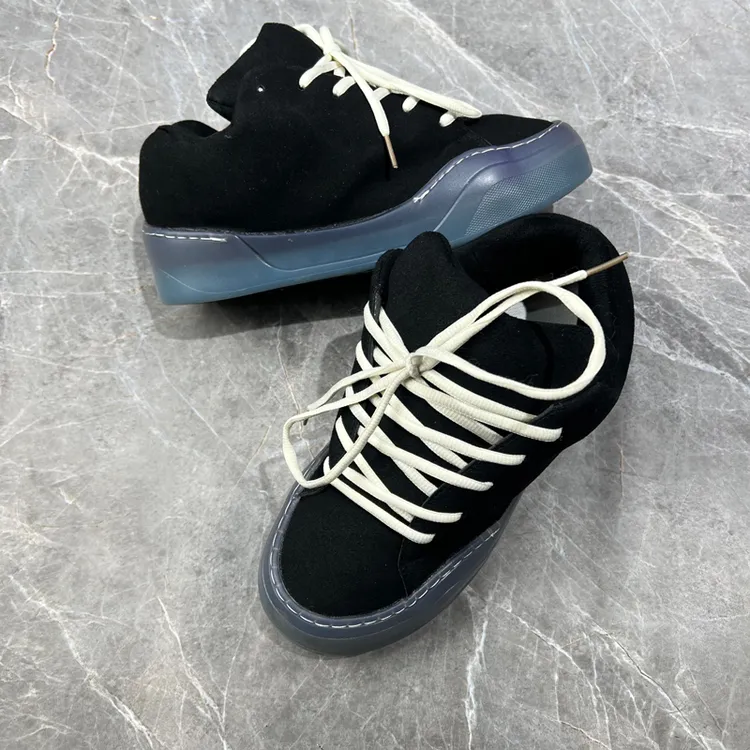 冬季保暖痞帅男生潮款面包板鞋百搭低帮潮流黑色男士休闲痞帅男鞋