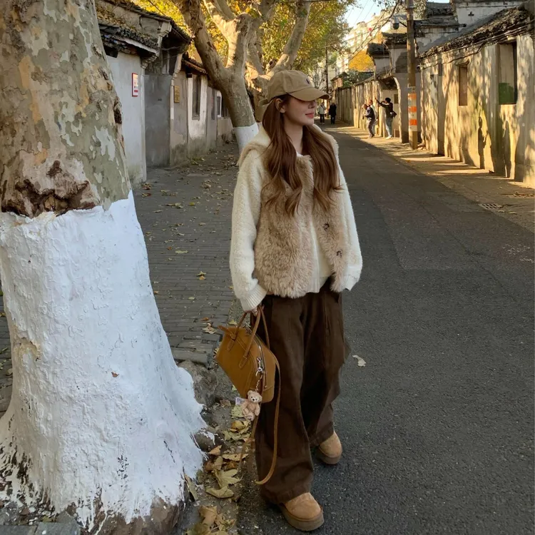 【焦糖奶茸】秋冬气质白色针织开衫毛毛上衣马甲毛茸茸咖色长裤套装