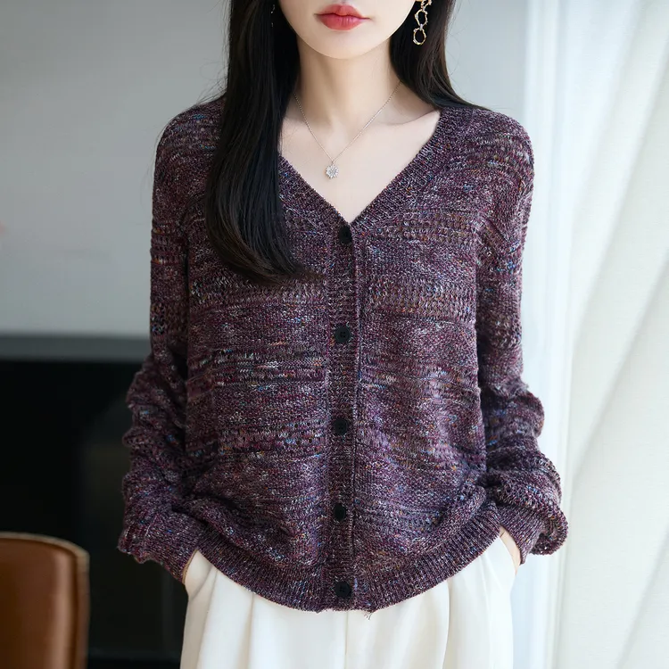 微胖mm春秋大码女士毛衣遮肚子巨显瘦v领上衣早秋内搭针织打底衫