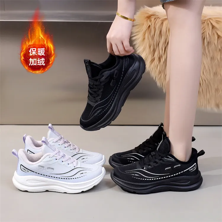 减震保暖防滑公路扭转系统黑色女士透气跑步鞋Y30