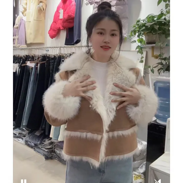 2025皮毛一体短款休闲外套