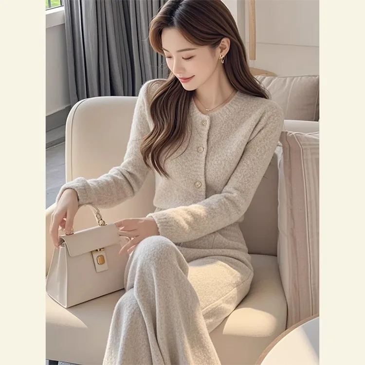 入秋搭配一整套减龄气质女神范高端独特绝美小香风麻灰色毛衣套装