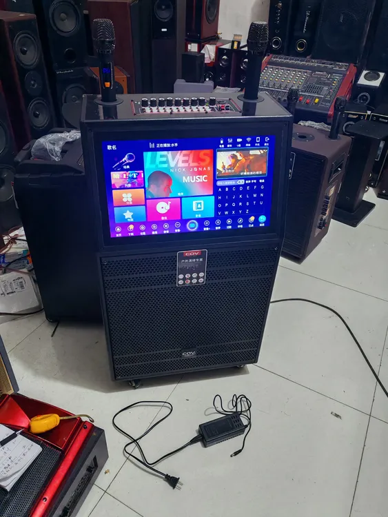 不包邮，全新的15寸三分频网络视频机。高度是90.5宽50深28.5