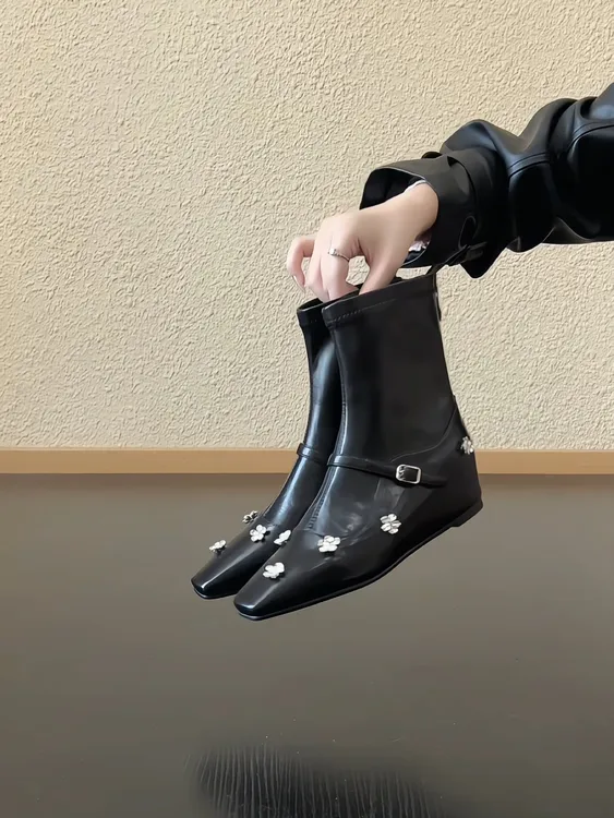 Pokoy-4cm法式方头水钻花朵瘦瘦靴内增高后拉链气质通勤短靴