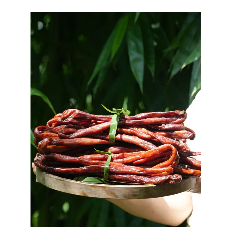 湖南特产柴火烟熏腊猪小肠手工去苦味比较干