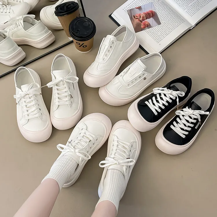 达尔惠/早秋新款时尚百搭两穿踩脚小白鞋女欧货圆头软底休闲板鞋