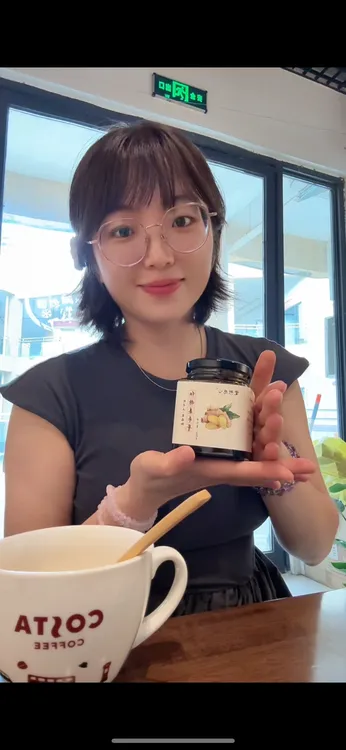 手工熬的红糖姜枣膏小脸红扑扑姨妈期友好