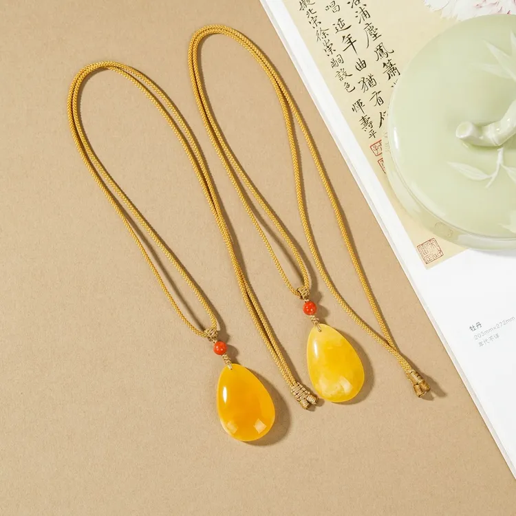 【云上叙】蜜蜡吊坠-多样性发其一-随形-V92788-M（甄选）