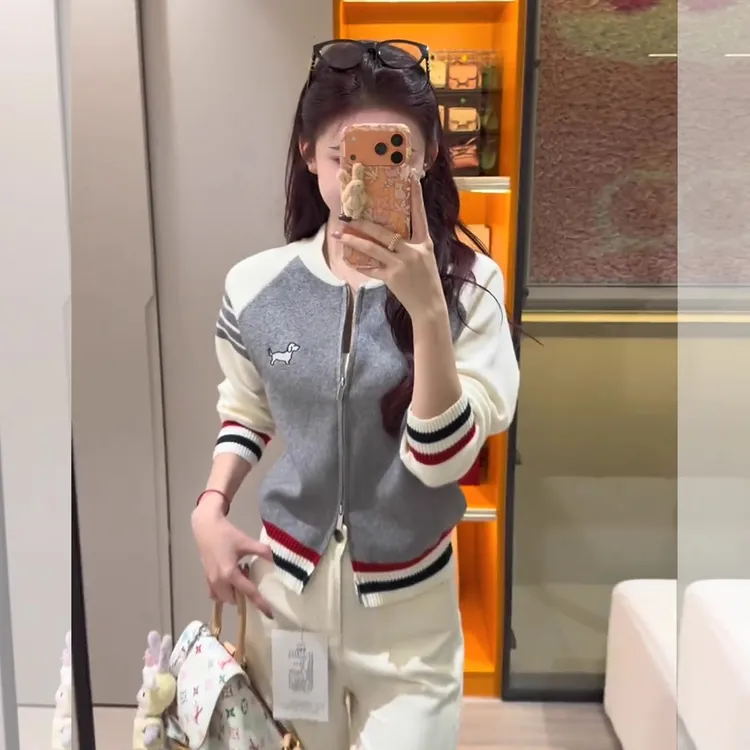 学院风小狗撞色条纹夹克外套秋冬新款显瘦双拉链针织开衫百搭上衣