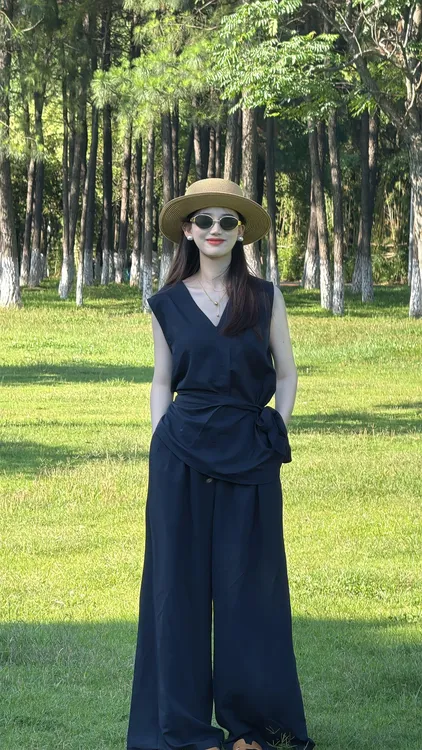 【华伦优雅】夏季法式优雅INS风优雅时尚套装V领绑带松紧腰长裤套装