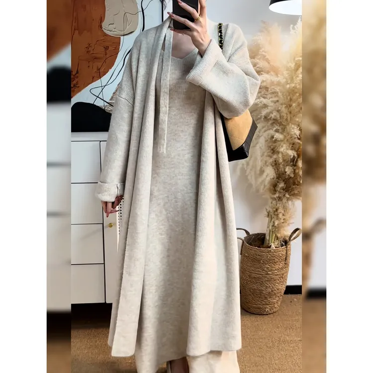 高级感毛衣套装女秋冬长款慵懒松弛感针织开衫背心连衣裙两件套